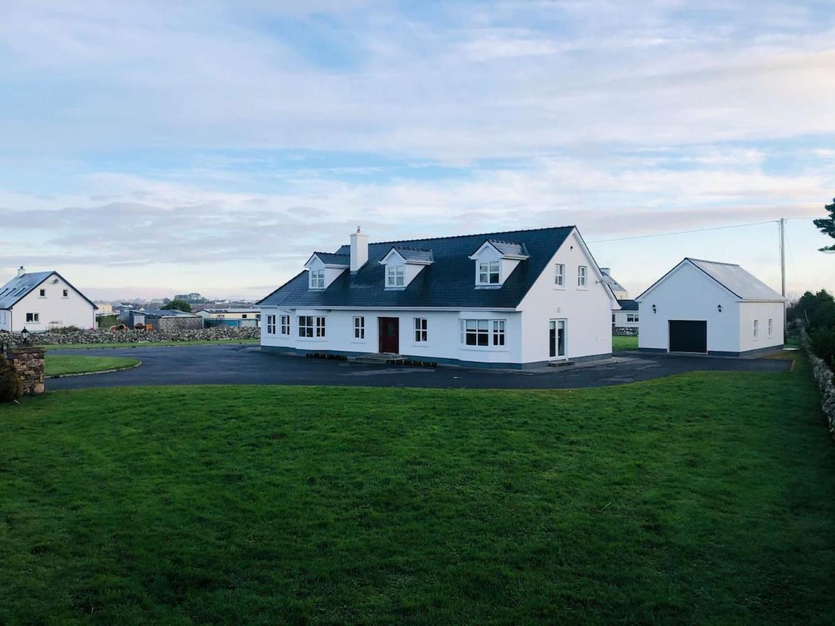 Connemara. 3 Bedroom, 8 Bed, Holiday Home Galway Luaran gambar