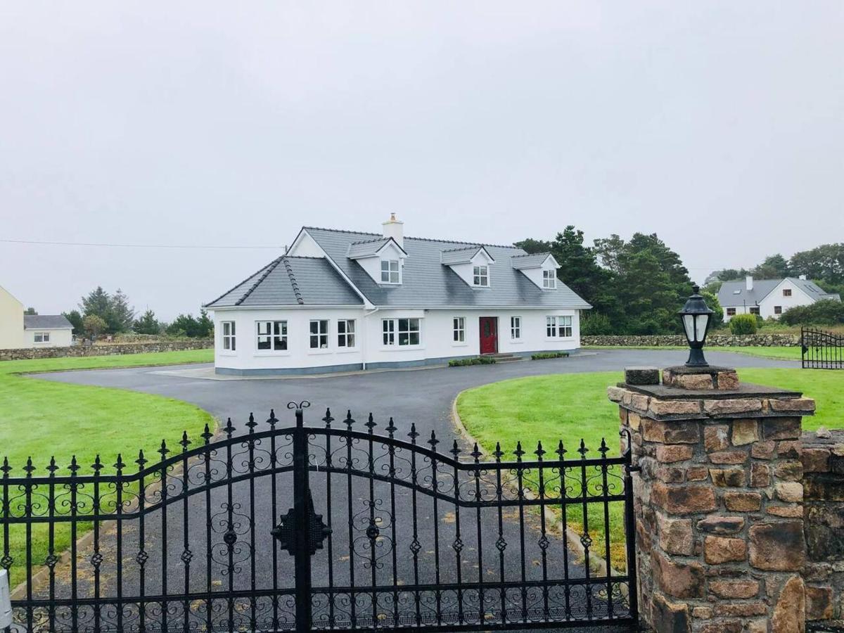 Connemara. 3 Bedroom, 8 Bed, Holiday Home Galway Luaran gambar